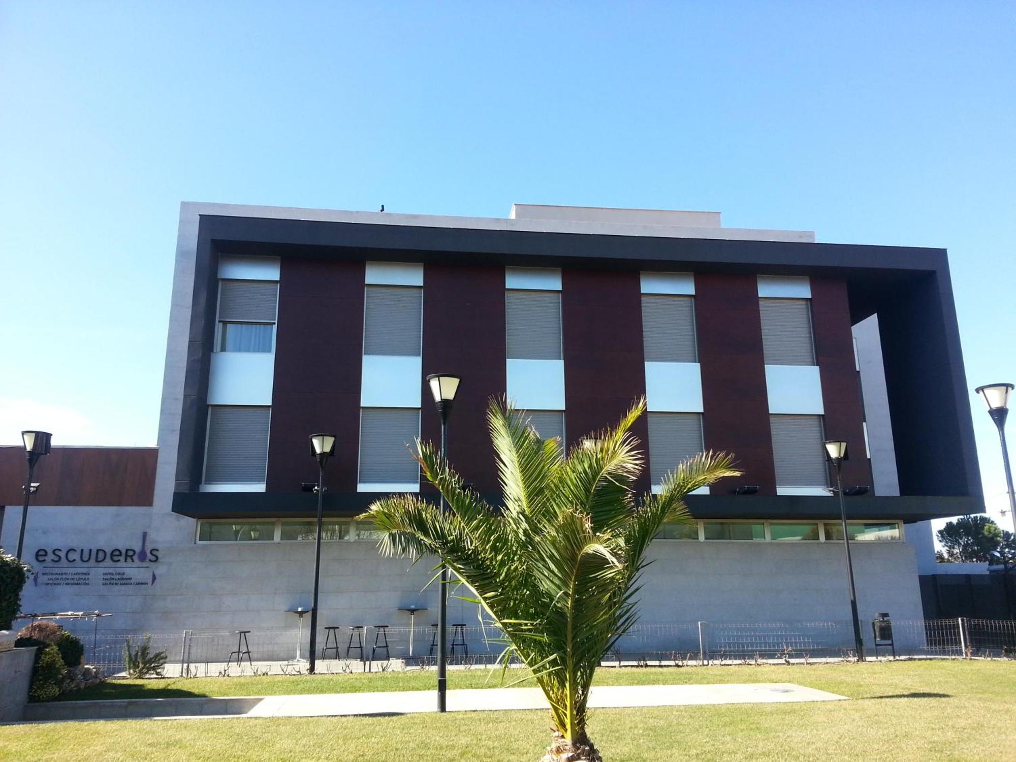Escuderos Hotel Cruz Argamasilla de Calatrava Екстериор снимка