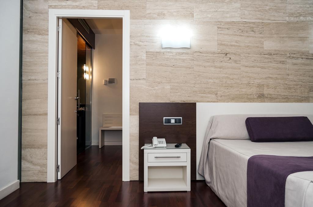 Escuderos Hotel Cruz Argamasilla de Calatrava Стая снимка